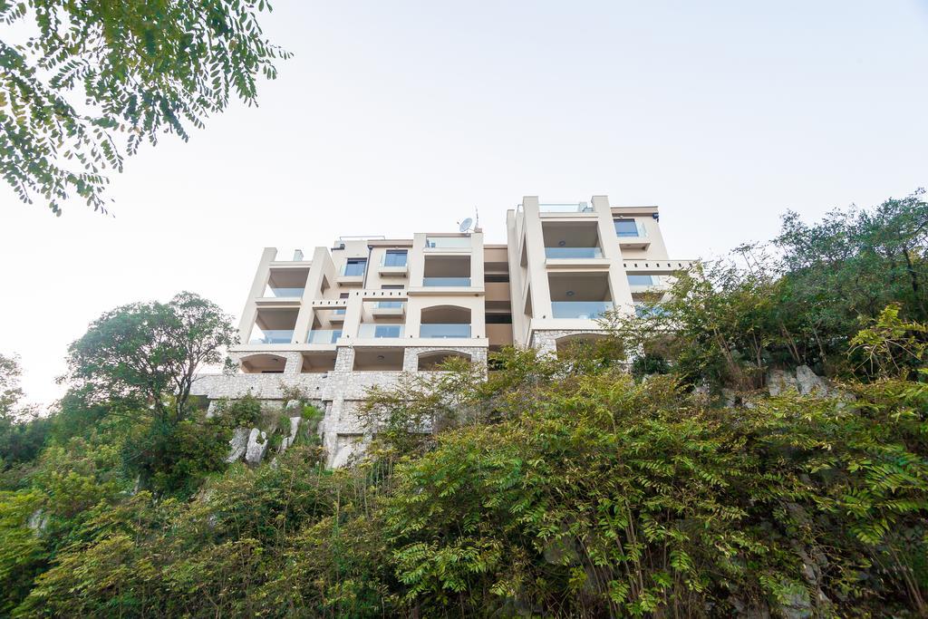 Keystone Apartments 唐吉莫利尼 外观 照片