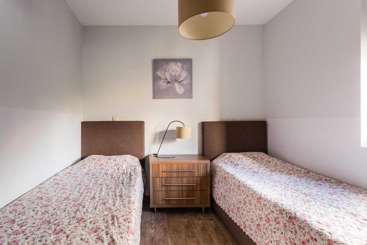 Keystone Apartments 唐吉莫利尼 外观 照片